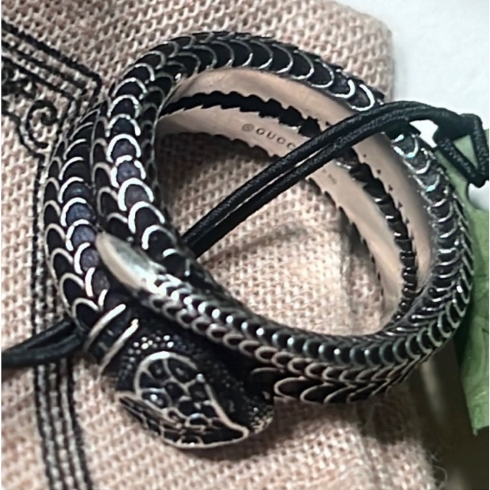 GUCCI Gg Marmont Ring Snk Motif Sl size 9.5 new in box rare made in Italy - Picture 2 of 7